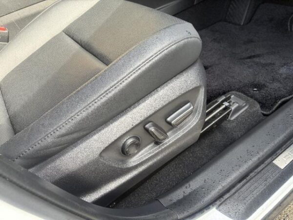 Ref:AUX-19556906 TOYOTA CROWN CROSSOVER 2023 - Image 4