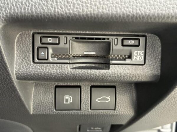 Ref:AUX-19556928 TOYOTA CROWN CROSSOVER 2022 - Image 18