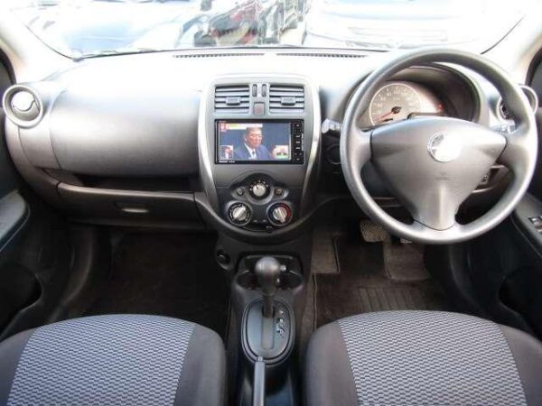 Ref:AUX-19557581 MITSUOKA VIEWT 2019 - Image 3