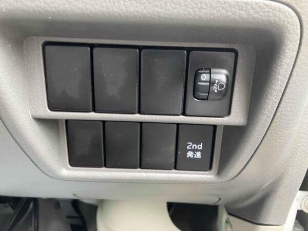Ref:AUX-19564104 NISSAN NV100 CLIPPER VAN 2025 - Image 9