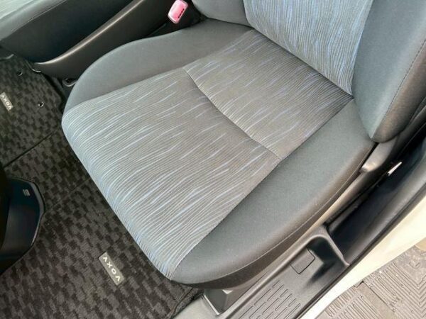 Ref:AUX-19564114 TOYOTA VOXY 2012 - Image 14