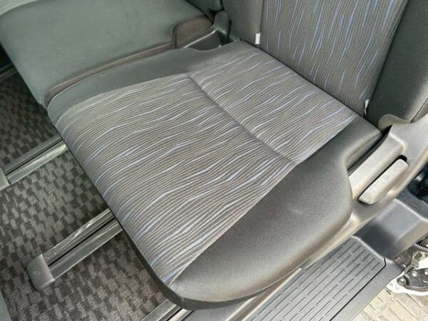 Ref:AUX-19564114 TOYOTA VOXY 2012 - Image 18