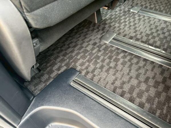 Ref:AUX-19564114 TOYOTA VOXY 2012 - Image 19