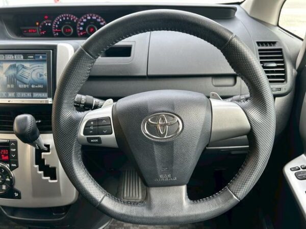 Ref:AUX-19564114 TOYOTA VOXY 2012 - Image 9
