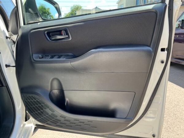 Ref:AUX-19564137 TOYOTA NOAH 2020 - Image 13