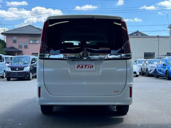 Ref:AUX-19564137 TOYOTA NOAH 2020 - Image 16