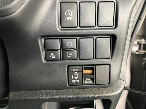 Ref:AUX-19564148 TOYOTA NOAH 2020 - Image 6