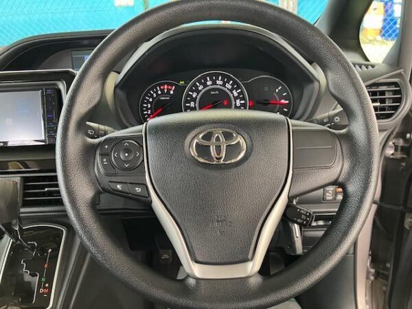 Ref:AUX-19564148 TOYOTA NOAH 2020 - Image 9