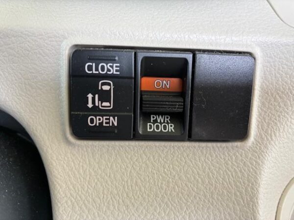 Ref:AUX-19564150 TOYOTA SIENTA 2018 - Image 7