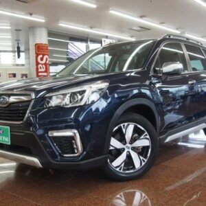 2020 Subaru Forester black hybrid used car Japan export
