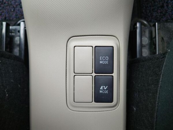 Ref:AUX-19568648 TOYOTA AQUA 2013 - Image 17