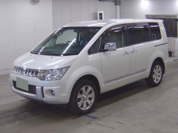 Ref:AUX-19568788 MITSUBISHI DELICA D:5 2014