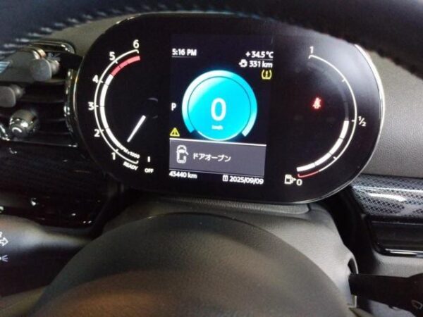 Ref:AUX-19572213 MINI MINI 2022 - Image 6