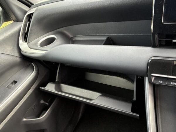 Ref:AUX-19572241 TOYOTA NOAH 2022 - Image 14
