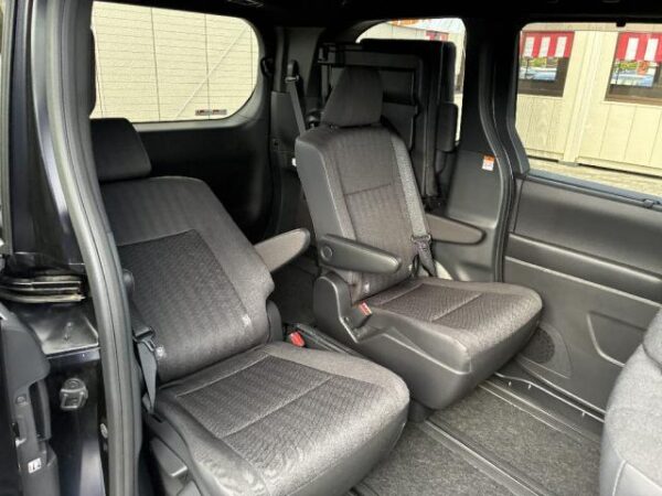 Ref:AUX-19572241 TOYOTA NOAH 2022 - Image 6