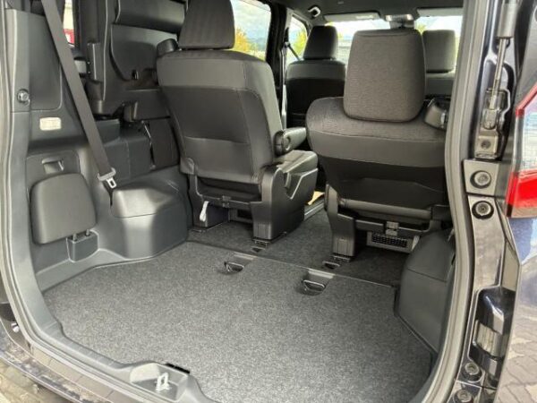 Ref:AUX-19572241 TOYOTA NOAH 2022 - Image 7