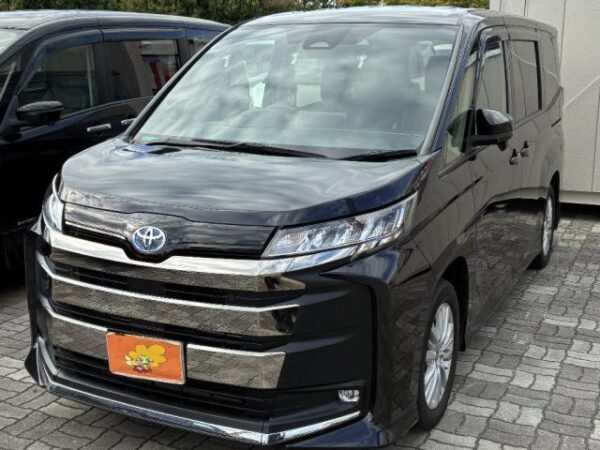 Ref:AUX-19572241 TOYOTA NOAH 2022