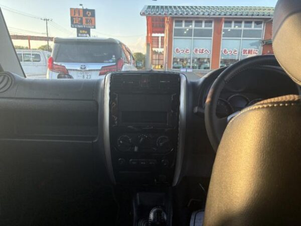 Ref:AUX-19572284 SUZUKI JIMNY 2016 - Image 3