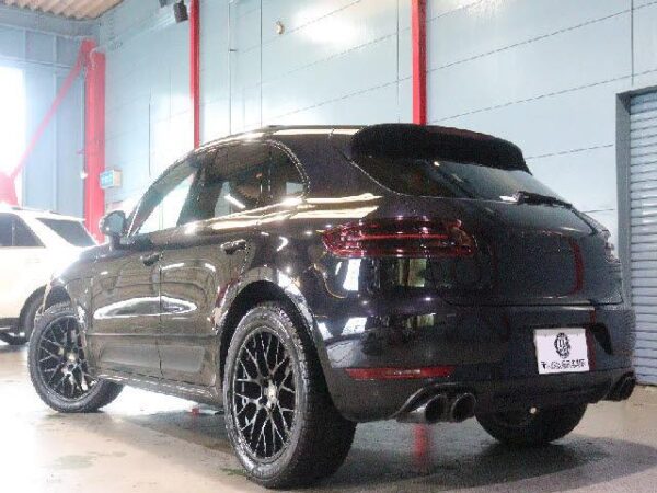 Ref:AUX-19572374 PORSCHE MACAN 2017 - Image 4