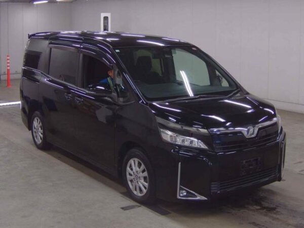 Ref:AUX-19572473 TOYOTA VOXY 2018