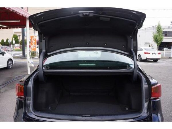 Ref:AUX-19572524 LEXUS IS 2018 - Image 19