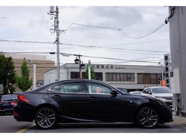 Ref:AUX-19572524 LEXUS IS 2018 - Image 4