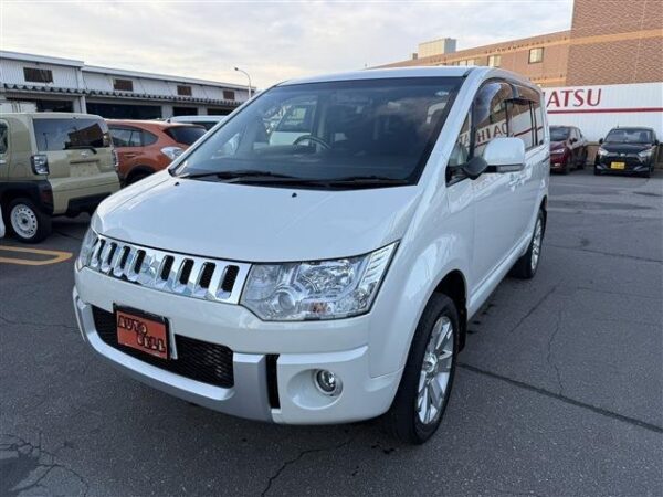 Ref:AUX-19572584 MITSUBISHI DELICA D:5 2016 - Image 2