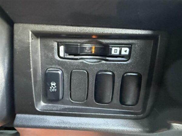 Ref:AUX-19572584 MITSUBISHI DELICA D:5 2016 - Image 14