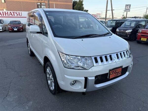 Ref:AUX-19572584 MITSUBISHI DELICA D:5 2016 - Image 4