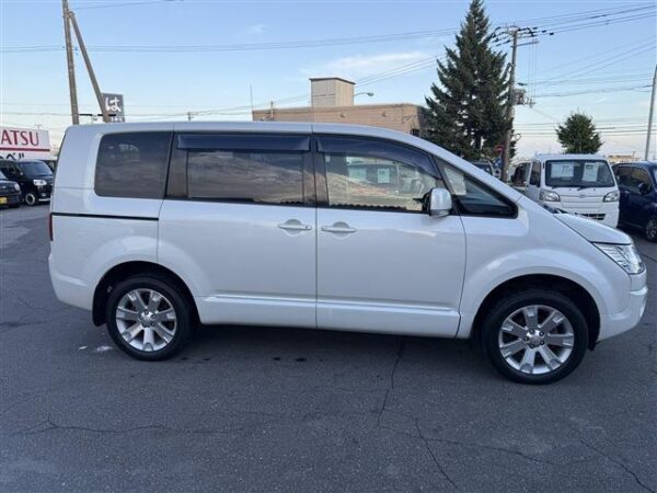 Ref:AUX-19572584 MITSUBISHI DELICA D:5 2016 - Image 5