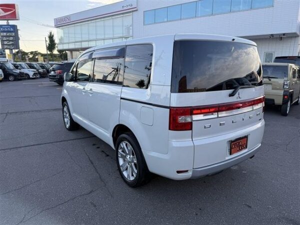 Ref:AUX-19572584 MITSUBISHI DELICA D:5 2016 - Image 8