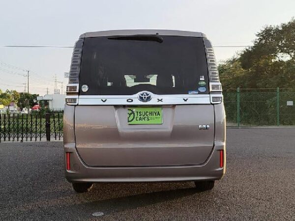 Ref:AUX-19572666 TOYOTA VOXY 2017 - Image 10