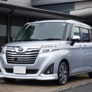 2017 Toyota Roomy silver gasoline used car Japan export