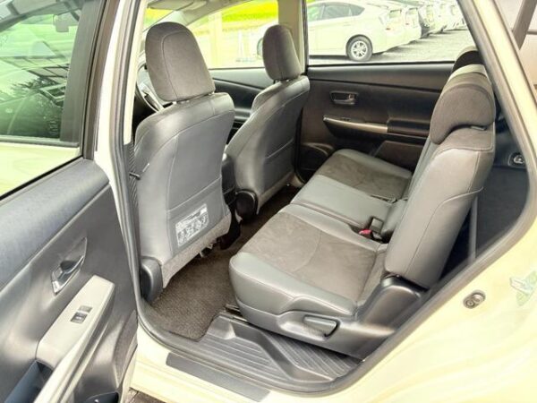 Ref:AUX-19579565 TOYOTA PRIUS ALPHA 2019 - Image 16