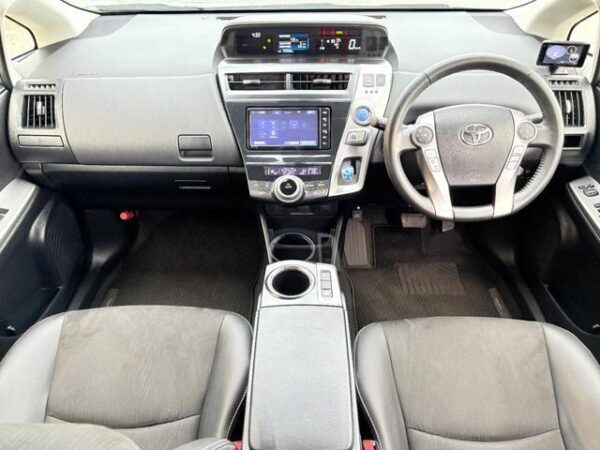 Ref:AUX-19579565 TOYOTA PRIUS ALPHA 2019 - Image 3