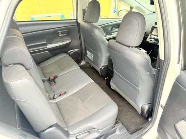 Ref:AUX-19579565 TOYOTA PRIUS ALPHA 2019 - Image 9