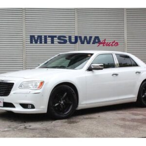 2014 Chrysler Chrysler 300 pearl gasoline used car Japan export