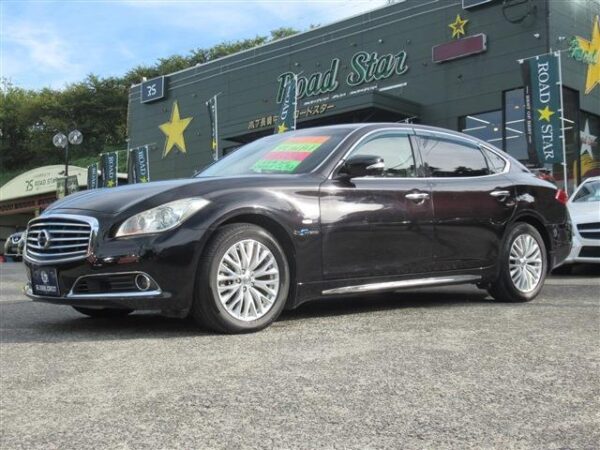 Ref:AUX-19584132 NISSAN CIMA 2013