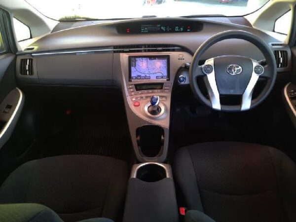 Ref:AUX-19584179 TOYOTA PRIUS 2015 - Image 3