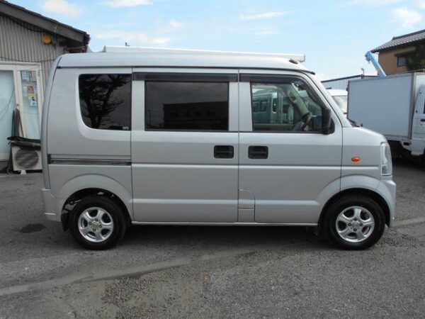 Ref:AUX-19594719 MAZDA SCRUM 2011 - Image 2