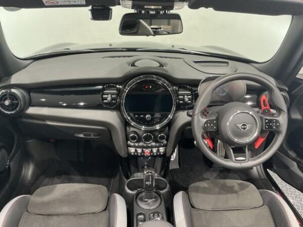 Ref:AUX-19598873 MINI MINI 2021 - Image 6