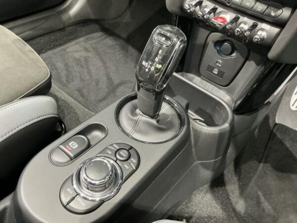 Ref:AUX-19598873 MINI MINI 2021 - Image 8