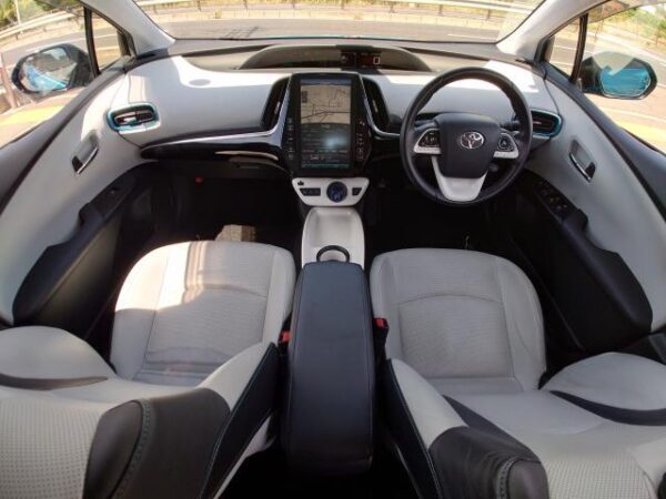 Ref:AUX-19598924 TOYOTA PRIUS PHV 2017 - Image 2