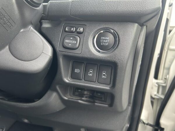 Ref:AUX-19598927 TOYOTA HIACE VAN 2024 - Image 17