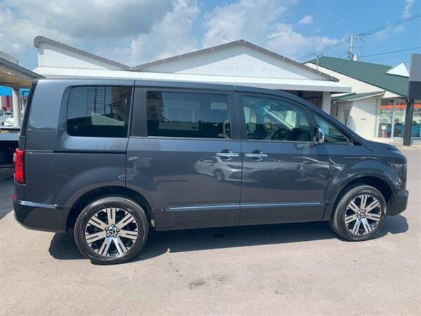 Ref:AUX-19599035 MITSUBISHI DELICA D:5 2023 - Image 4