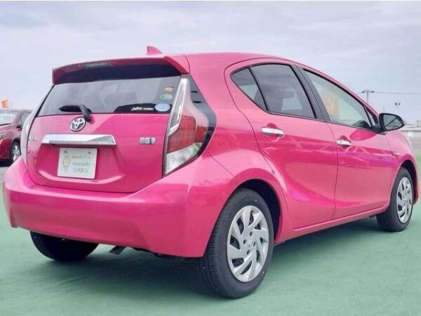 Ref:AUX-19601200 TOYOTA AQUA 2015 - Image 2