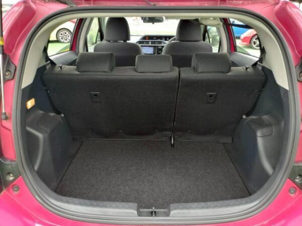 Ref:AUX-19601200 TOYOTA AQUA 2015 - Image 15