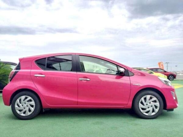 Ref:AUX-19601200 TOYOTA AQUA 2015 - Image 19