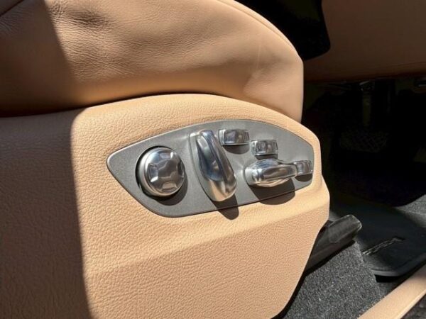 Ref:AUX-19602436 PORSCHE MACAN 2024 - Image 14