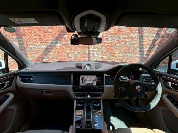 Ref:AUX-19602436 PORSCHE MACAN 2024 - Image 17
